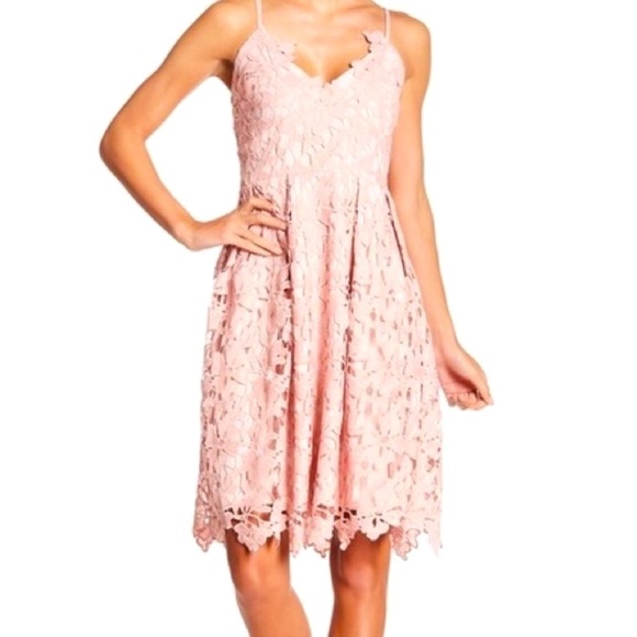 Design Lab Lord & Taylor Dresses & Skirts - Design Lab Lord & Taylor Pink Lace Midi Dress Size Small